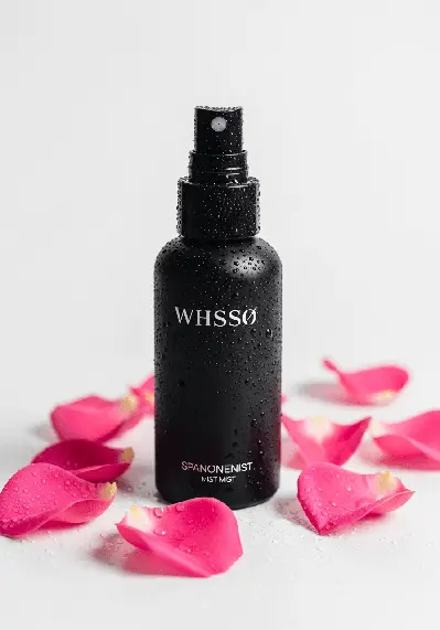 Hydrating Rose Facial Mist thumbnail 4